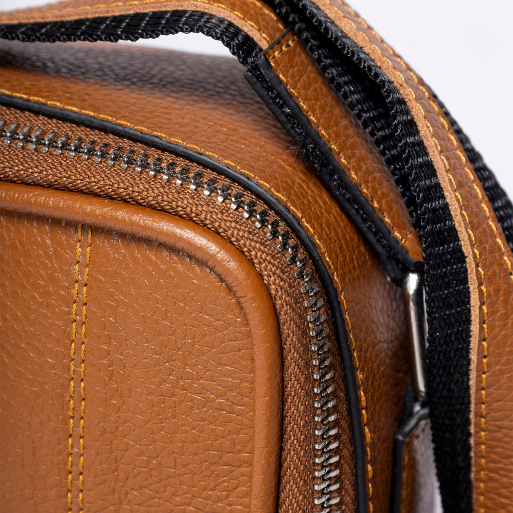 FRINDGED CROSSBODY BAG