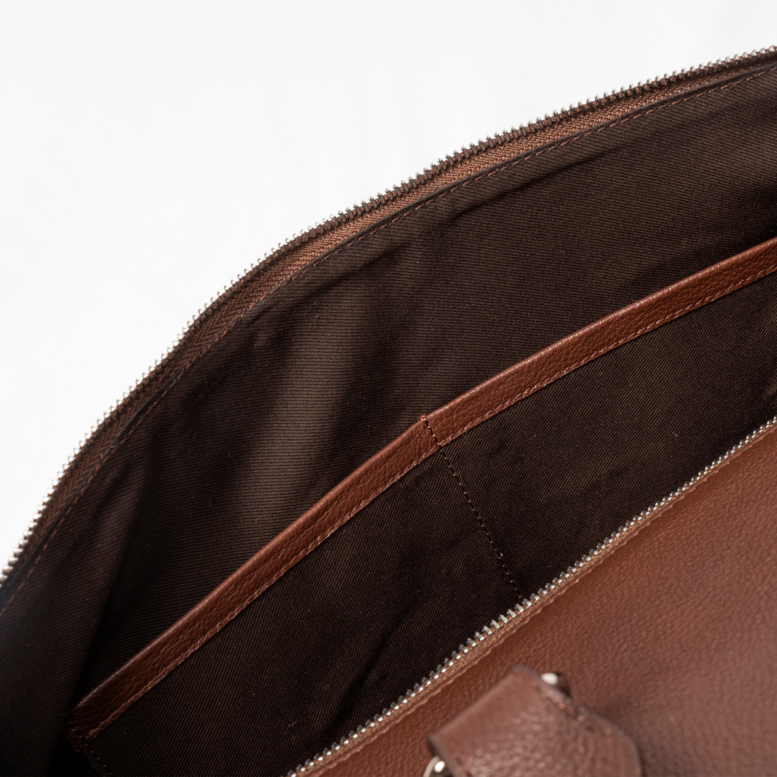 VALIANT DUFFLE BAG