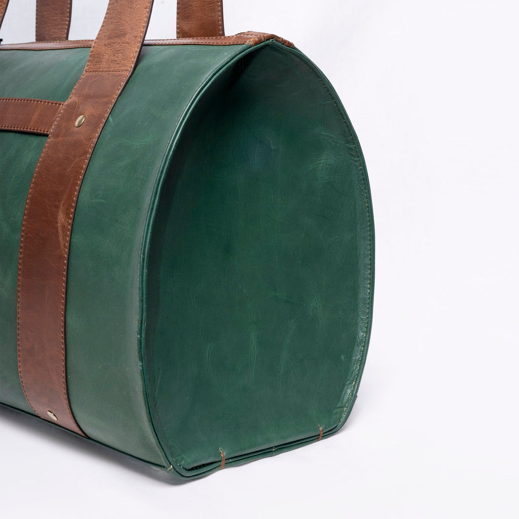 ESSENCE DUFFLE BAG