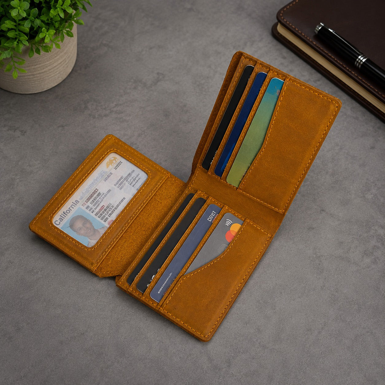 Vintage Leather Bifold Wallet for Men – Slim Card Holder with ID Window & Cash Pocket